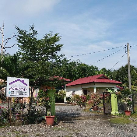 Dhia Irdina Homestay Paya Rewak Exteriér fotografie