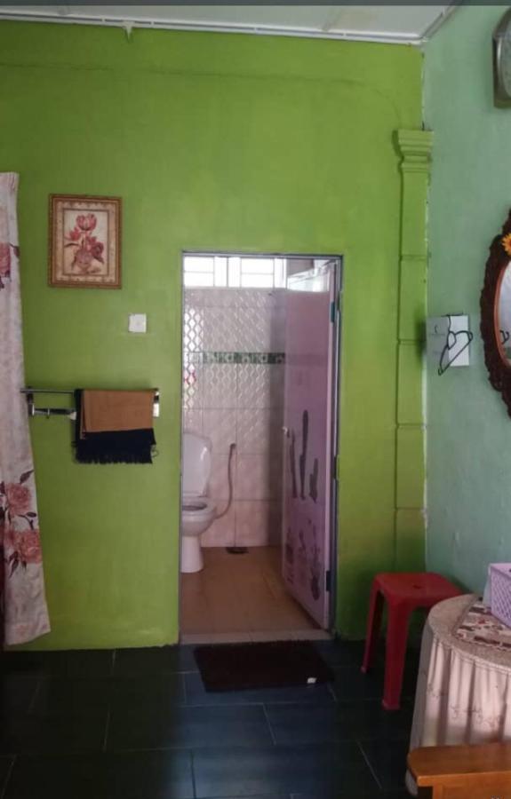 Dhia Irdina Homestay Paya Rewak Pokoj fotografie