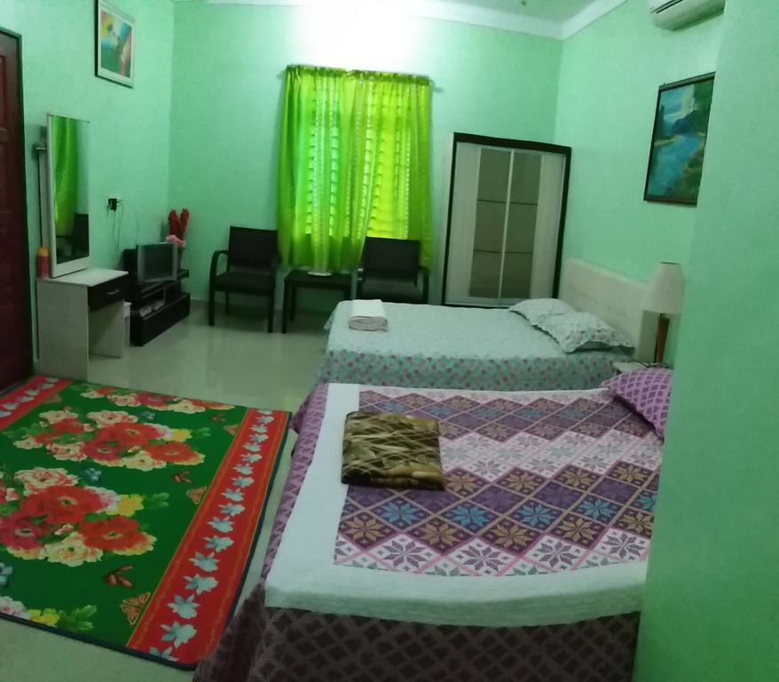 Dhia Irdina Homestay Paya Rewak Exteriér fotografie