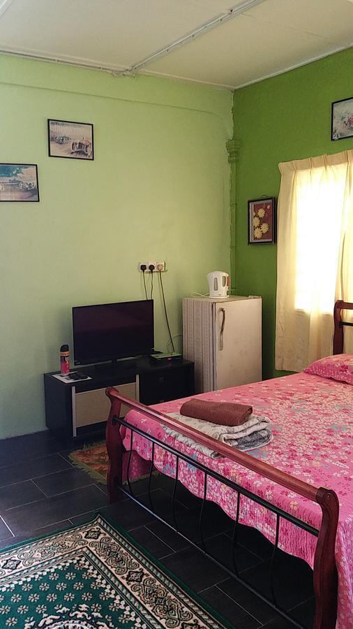 Dhia Irdina Homestay Paya Rewak Exteriér fotografie