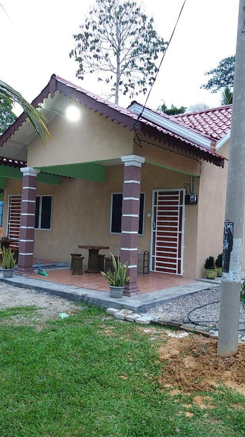 Dhia Irdina Homestay Paya Rewak Exteriér fotografie