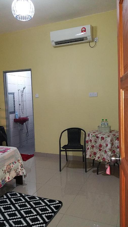 Dhia Irdina Homestay Paya Rewak Exteriér fotografie